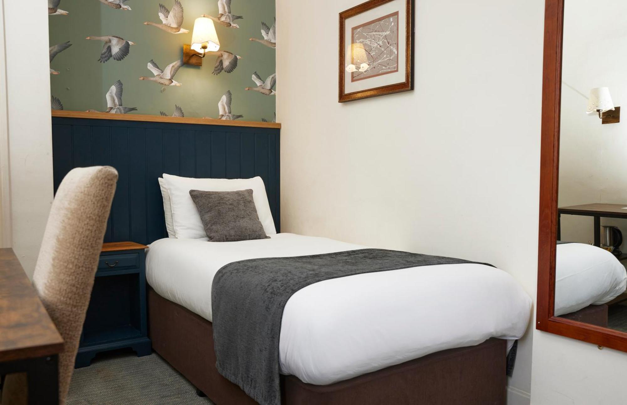 Bull Hotel By Greene King Inns Long Melford Kültér fotó